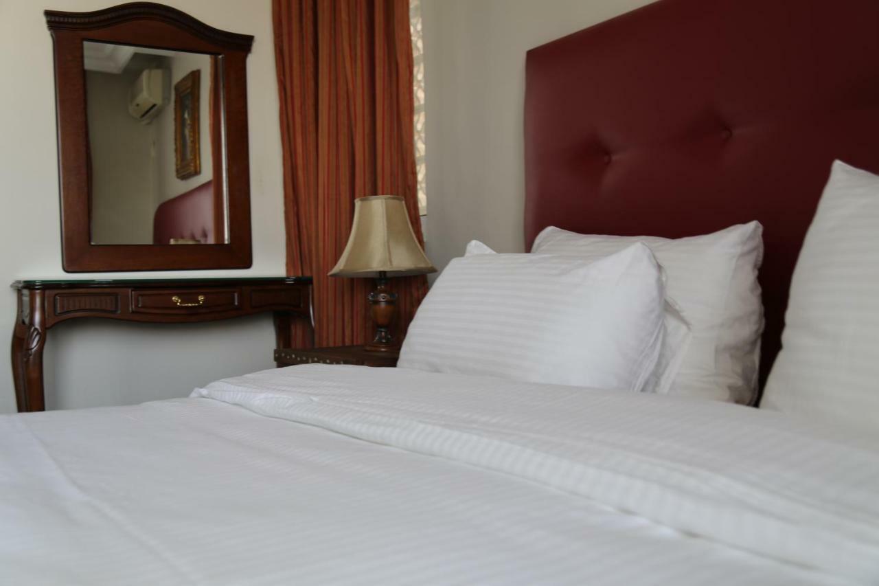 Gondola Hotel & Suites Амман Екстер'єр фото